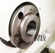  我廠為客戶(hù)定制大孔徑6150數(shù)控車(chē)床